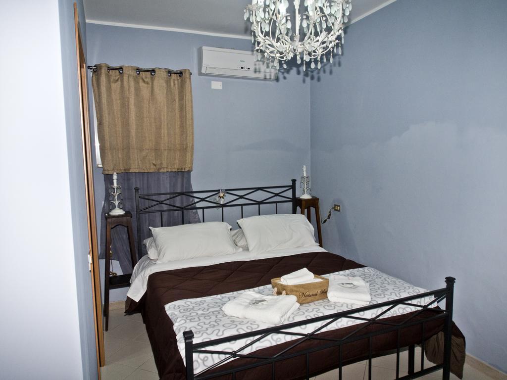 B&B I Girasoli Франкавила ал Маре Екстериор снимка